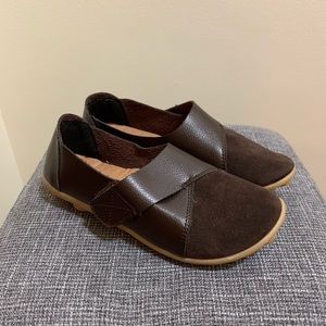 🖤 Unbranded brown slip-ons 🖤